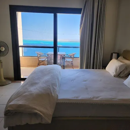 Studio For Rent In The View 409